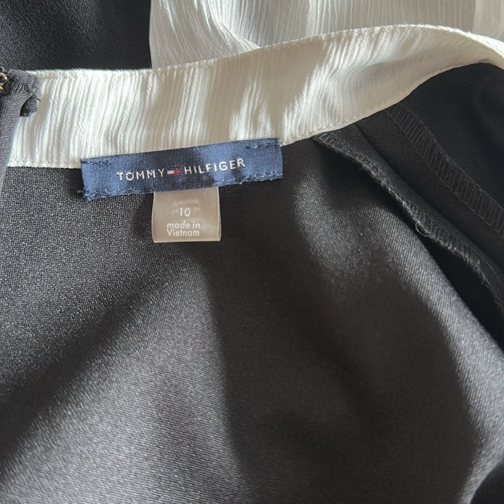 TOMMY HILFIGER
​Ruffle Mini A Line Dress - Picture 8 of 10